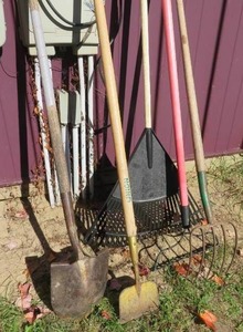 GARDEN TOOLS