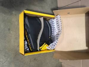 lot 20 image: DEWALT Mens Baltimore 6 in. Work Boots - Steel Toe - Black (9.5)M See Pictures