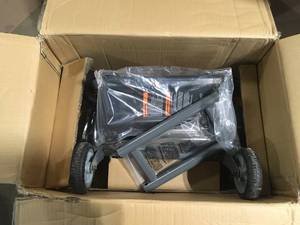 lot 27 image: Fiskars StaySharp 18 in. Cut Manual Push Non Electric Walk Behind Reel Mower Customer Returns See Terms on Auction