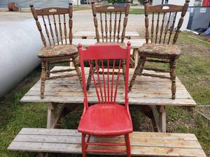 Lot of 4 Old Chairs