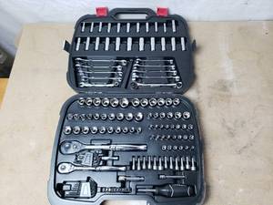 HUSKY 134 Piece 38 and 12 Drive Mechanics Tool Set