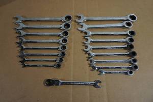 Assorted Ratcheting Wrenches - SAE, Metric - Husky, GearWrench