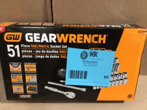 GEARWRENCH 120XP 14 in. Drive 6-Point Standard & Deep SAEMetric Ratchet and Socket Mechanics Tool Set (51-Piece)   Customer Returns See Terms on Auction