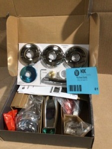 Glacier Bay Aragon 3-Handle 1-Spray Tub and Shower Faucet in Chrome (Valve Included) Customer Returns See Terms on Auction