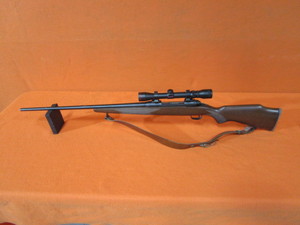 lot 8 image: Savage Model 110 7MM wSimmons Scope