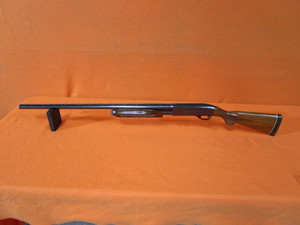 lot 11 image: Remington Magnum Wingmaster Model 870 12 GA.