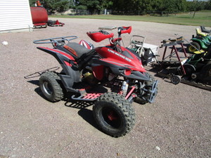 lot 8 image: KMD 250cc ATV