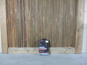 lot 9 image: Rocketfish - 2-Output HDMI Splitter with 4K and HDR Pass-Through - Black