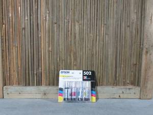 lot 44 image: Epson T502 EcoTank Ink Bottles BKCYM, Club Pack