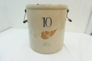 lot 114 image: Red wing crock with handles