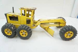 lot 129 image: Vintage Tonka Grader