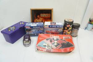 lot 133 image: Variety of hobbies and games