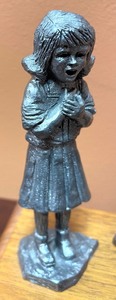 Ricker-Bartlett Collectables Old English Hand Cast Pewter Sculpture Created by Michael Anthony Ricker