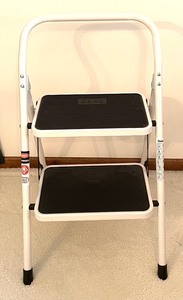 Delxo Step Ladder