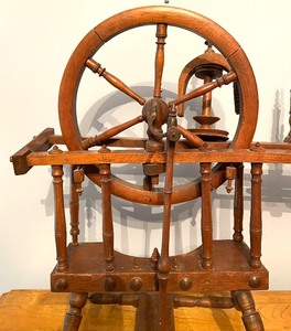 Vintage Petite Spinning Wheel