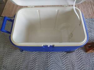 Cooler & Jack Stands