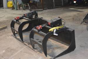 lot 6 image: 71 New Grapple bucket