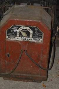 lot 70 image: Welder and dolly