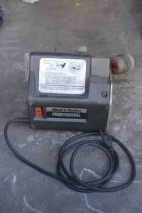 lot 103 image: Black & Decker 4300 Type 1 heavy duty drill bit sharpener