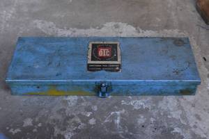 lot 97 image: OTC Camshaft bearing remover