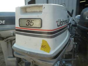lot 5 image: 1984 Johnson 35 Hp