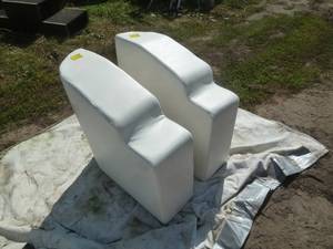 lot 22 image: Pontoon Arm Rest Set