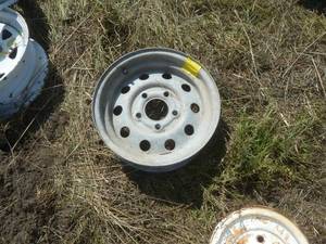 lot 84 image: Steel Rim 5 Bolt