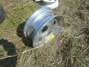 lot 86 image: Stainless Steel Rim