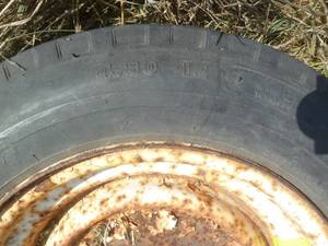 lot 89 image: Tire & Rim 12