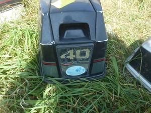 lot 108 image: Evinrude 40 Hood