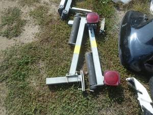 lot 110 image: Boat Roller Gates With Signal