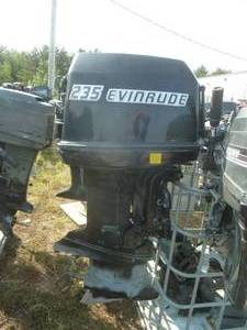 lot 126 image: 1982 Evinrude 235