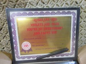 lot 62 image: (CSB) Case of 12 Hoyle Certif-i-Gif...
