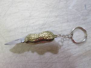 lot 89 image: (H-1) 24 Novelty Peanut Keychain Kn...