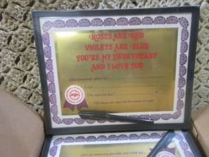 lot 156 image: (RMC) Case of 12 Hoyle Certif-i-Gif...