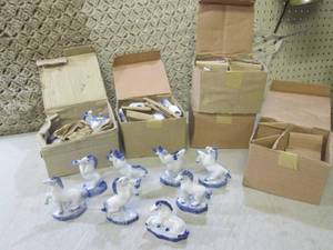 lot 201 image: (RM3) 5 Boxes of Ceramic Horse Figu...