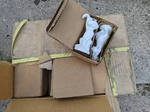 lot 4 image: Box of Figurines (Cats)...