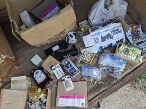 lot 40 image: Box of Vintage Toys and Misc....