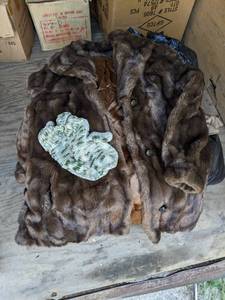 lot 54 image: Tissavel France Pile 100% Acrylic C...