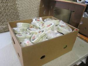 lot 210 image: (RM3) Box Full of Assorted Unsorted...