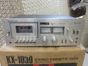 lot 258 image: (D-4) Kenwood KX-1030 Stereo Casset...