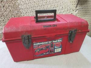 lot 291 image: (D-3) 19 Plastic Tool Box with Tra...