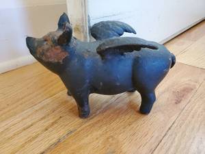 Pig Doorstop
