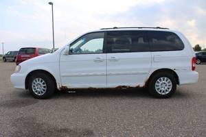 2003 Kia Sedona LX