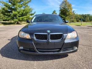2008 BMW 328i - 6 Speed Manual