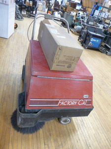Factory Cat Floor  Sweeper