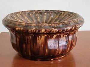lot 92 image: Antique Brown Glaze Ceramic Spitoon Cuspidor