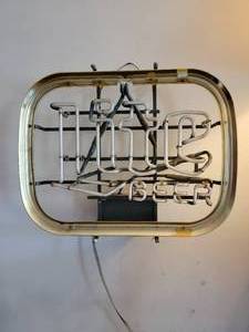 lot 18 image: Vintage 1980s Miller Lite Neon Sign