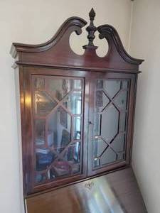 lot 126 image: Rockford Secretary Desk