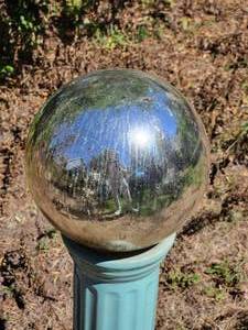 lot 127 image: Garden Gazing Ball